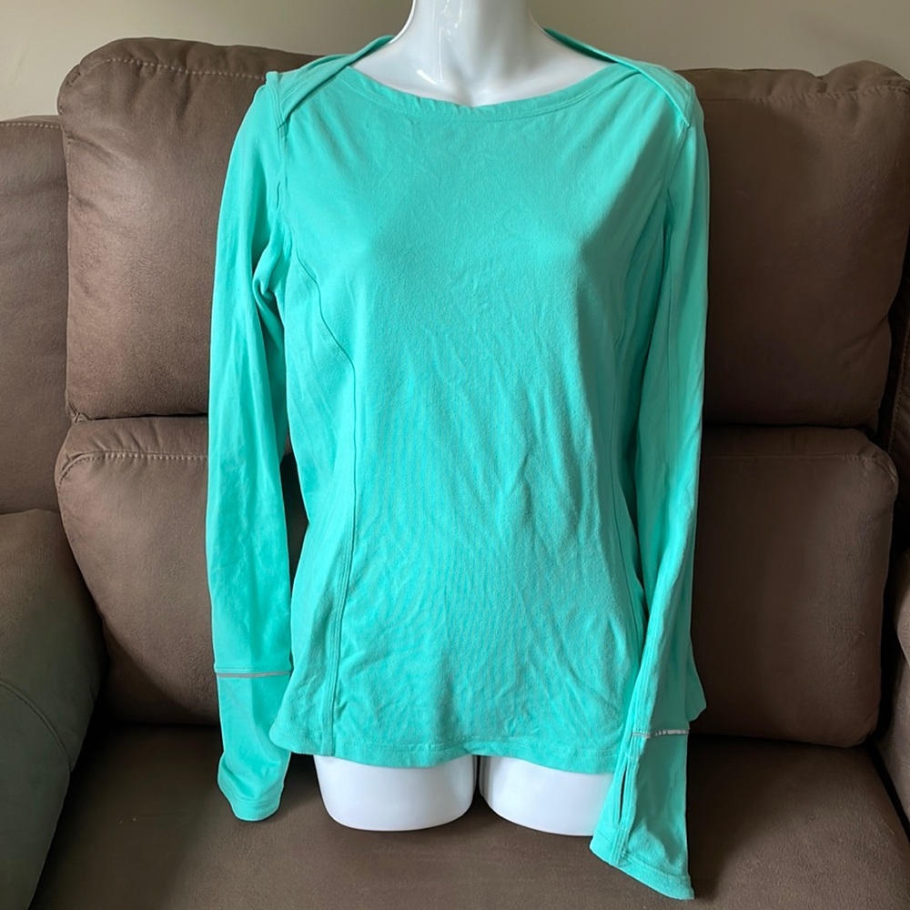 Lululemon Athletica Mint Green Stretch Long Sleeve Top